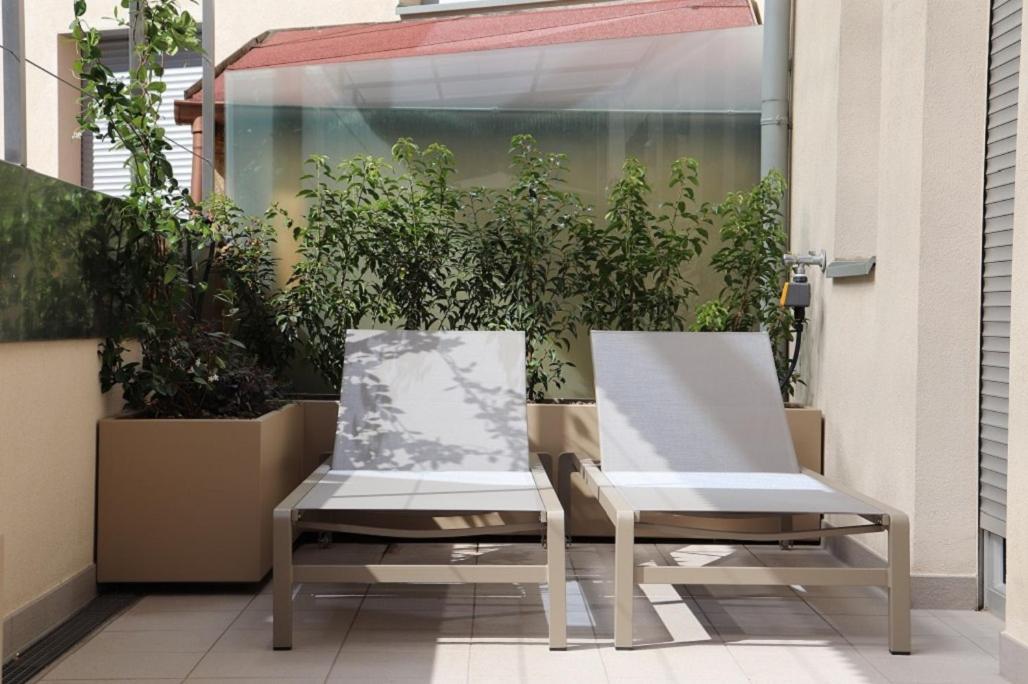 Ferienwohnung Mit Garage, Fahrradraum Und Sehr Grosser Sonnenverwoehnten Terrasse Lagundo Ngoại thất bức ảnh
