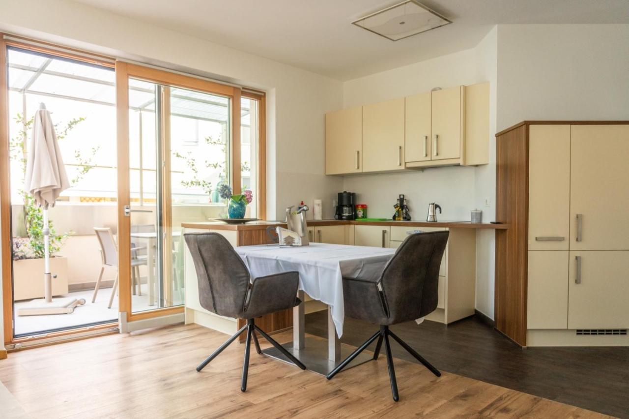 Ferienwohnung Mit Garage, Fahrradraum Und Sehr Grosser Sonnenverwoehnten Terrasse Lagundo Ngoại thất bức ảnh